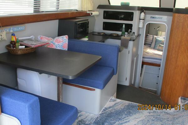 32ft Luhrs Yacht For Sale