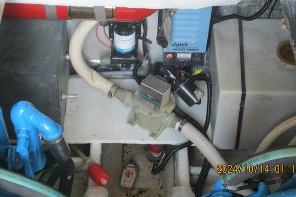 32ft Luhrs Yacht For Sale