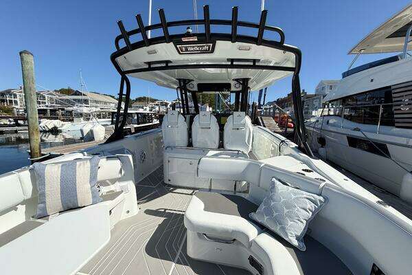 Photo of the 2026 Wellcraft 38 T-Top "In Stock"