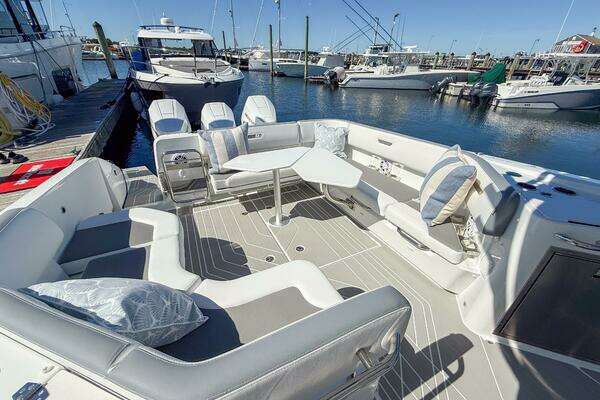 Photo of the 2026 Wellcraft 38 T-Top "In Stock"