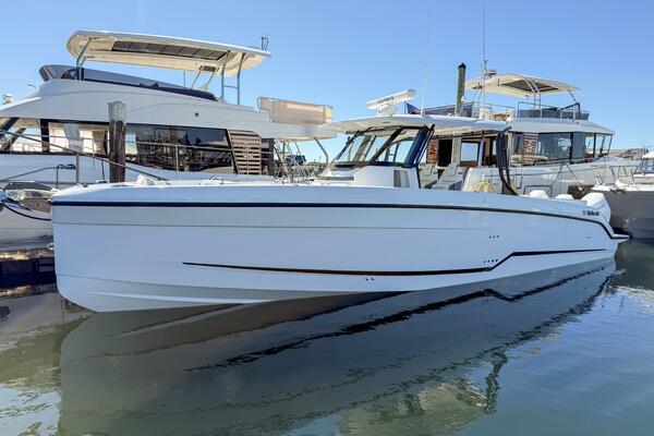 38ft Wellcraft Yacht For Sale