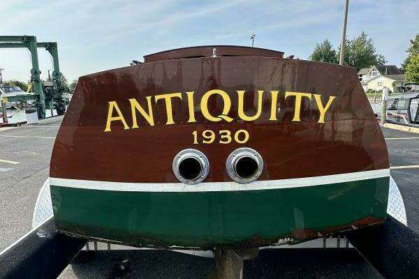 Photo of the 1930 Chris-Craft Custom Runabout "Antiquity"
