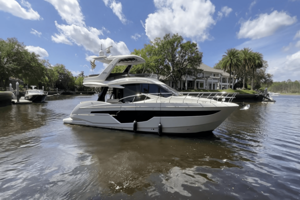 Galeon 500 FLY Yacht For Sale