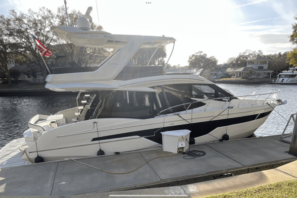 Galeon 500 FLY Yacht For Sale