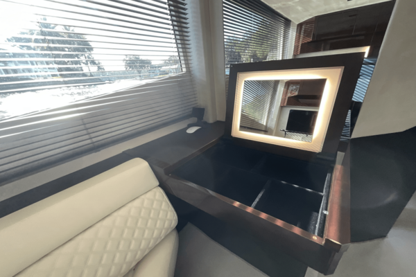 Galeon 500 FLY Yacht For Sale