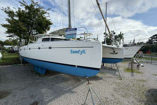 42-ft-Fountaine Pajot-1996-Venezia 42-SANDY K-New Bern North Carolina United States yacht for sale