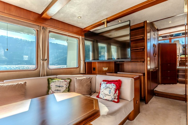YOSMA 71ft Hakvoort Yacht For Sale