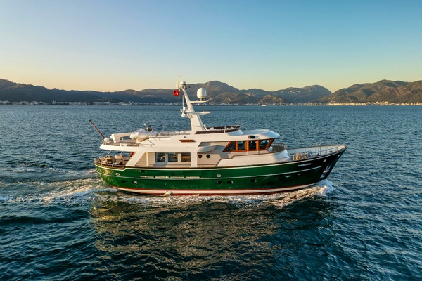 YOSMA 71ft Hakvoort Yacht For Sale