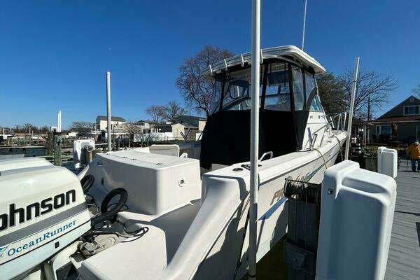 Photo of the 1997 Pro-Line 2810 Walkaround