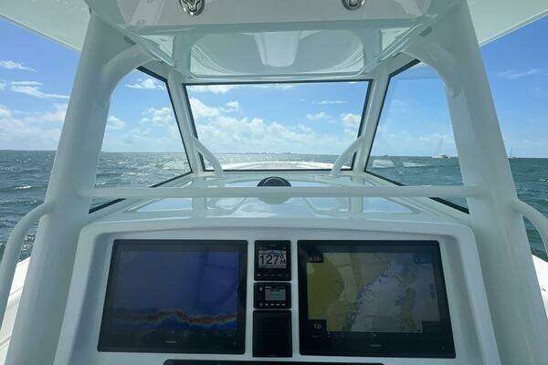 Yellowfin 39' Center Console Yacht For Sale