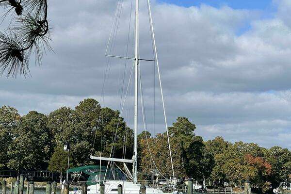 Photo of the 2000 Beneteau 311 "Peace'n'Quiet"