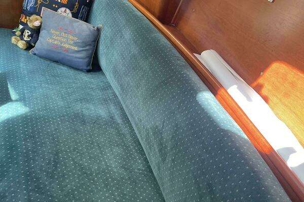 Photo of the 2000 Beneteau 311 "Peace'n'Quiet"