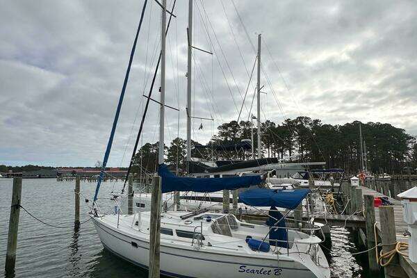 2000 Catalina 28