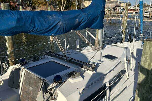 Photo of the 2000 Catalina 28 MKII "Scarlett B"