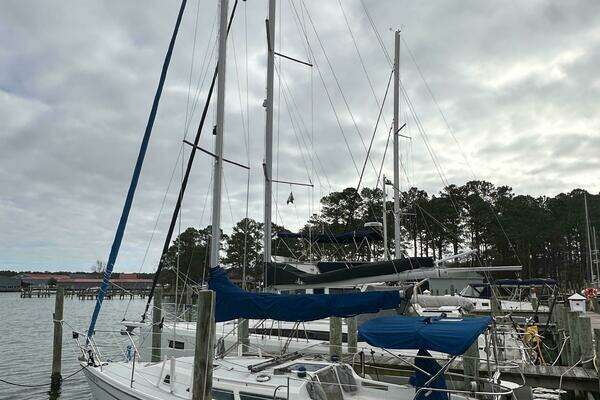 2000 Catalina 28