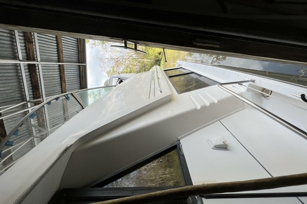 47ft Bayliner Yacht For Sale