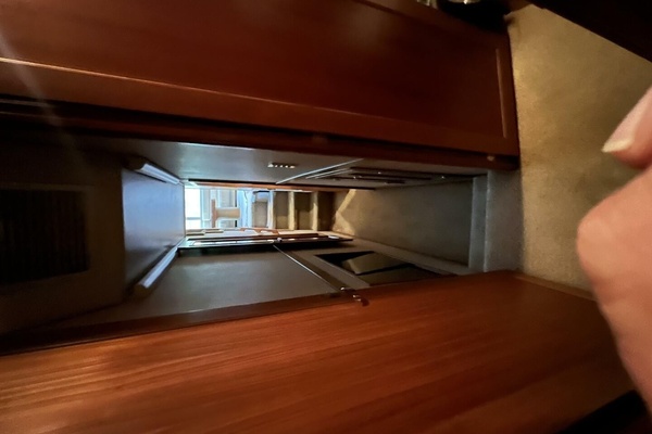 47ft Bayliner Yacht For Sale