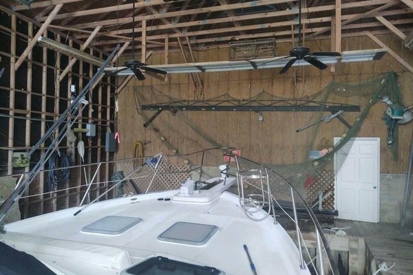 47ft Bayliner Yacht For Sale