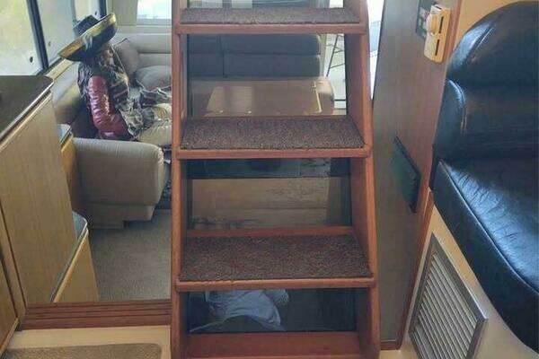 Photo of the 2000 Bayliner 4788