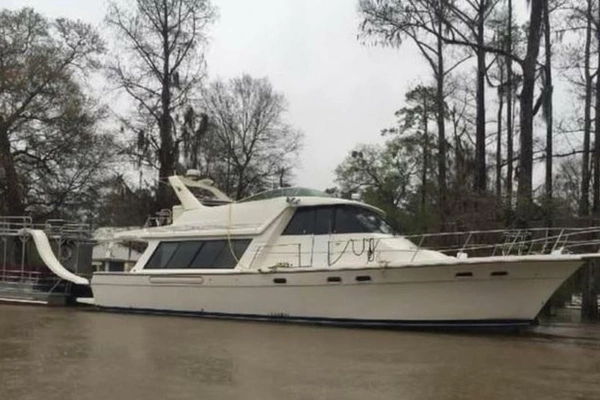 47-ft-Bayliner-2000-4788 Pilot House Motoryacht- Covington Louisiana United States  yacht for sale