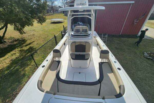 Photo of the 2021 Tidewater 2500 Carolina Bay