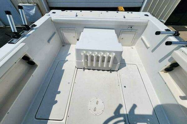 Photo of the 2000 Seaswirl Striper Striper 2600 WA