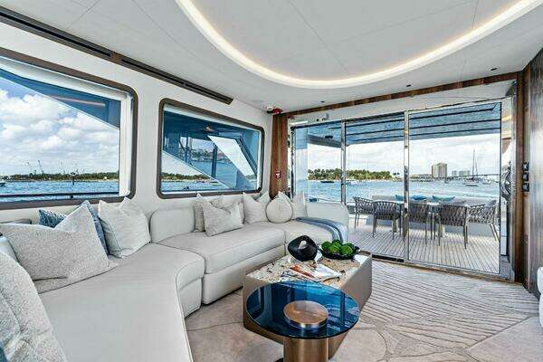 Photo of the 2026 Aquitalia Yachts Flybridge