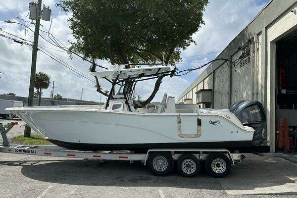 28ft Sea Fox Yacht For Sale