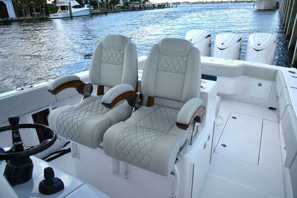 Photo of the 2026 Jupiter 380 LS