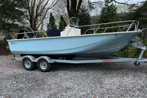 20ft Boston Whaler Yacht For Sale