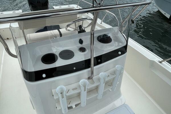 20ft Boston Whaler Yacht For Sale
