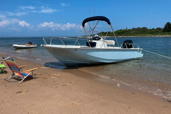 20ft Boston Whaler Yacht For Sale