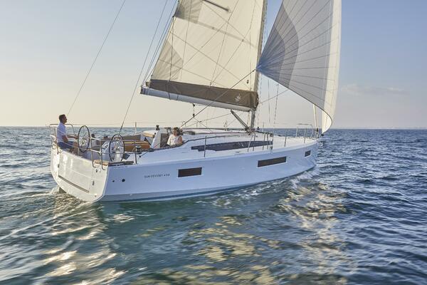41ft Jeanneau Yacht For Sale 41ft Jeanneau Yacht For Sale