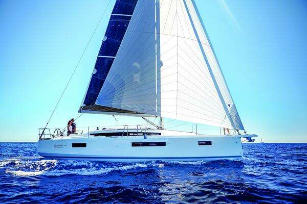 40' Jeanneau