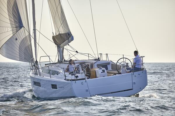 41ft Jeanneau Yacht For Sale 41ft Jeanneau Yacht For Sale