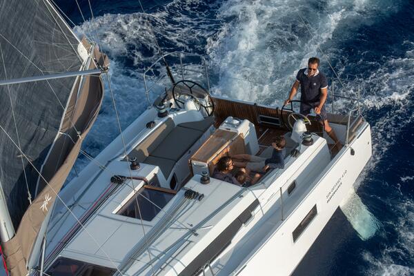 41ft Jeanneau Yacht For Sale 41ft Jeanneau Yacht For Sale