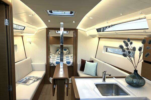 Jeanneau  Yacht For Sale