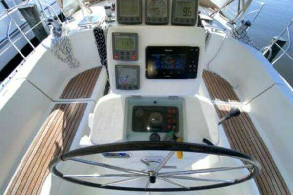 Photo of the 1993 Beneteau Oceanis 400 "Simply Southern"
