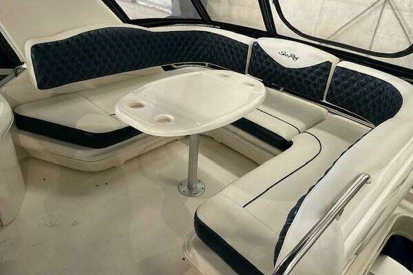 2005 Sea Ray 42