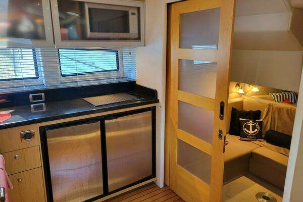 Photo of the 2012 Four Winns V435 "ISABELLA IV"