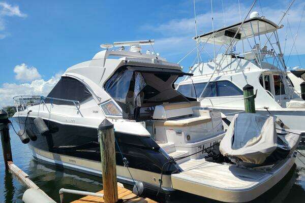 Photo of the 2012 Four Winns V435 "ISABELLA IV"