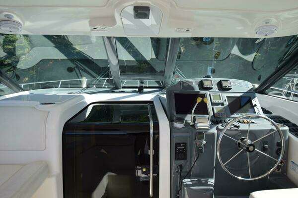 Tiara Yachts Sovran 3600 Yacht For Sale
