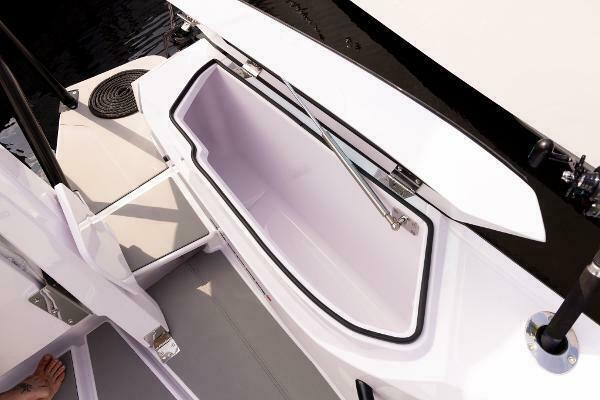 29ft Axopar Yacht For Sale