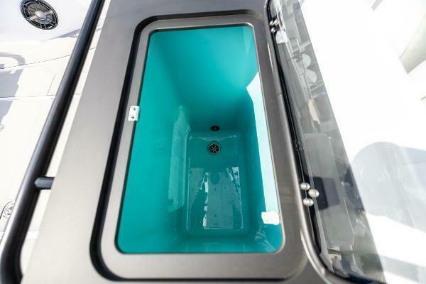 29ft Axopar Yacht For Sale