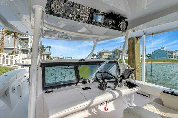 Photo of the 2023 Jupiter 43 Center Console "Aqua Toy"