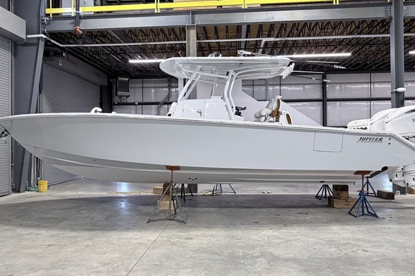 In Stock 32ft Jupiter Yacht For Sale
