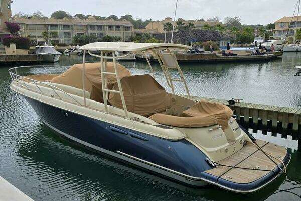 38-ft-Chris-Craft-2015-38 Launch-Moon Dance-Barbados yacht for sale