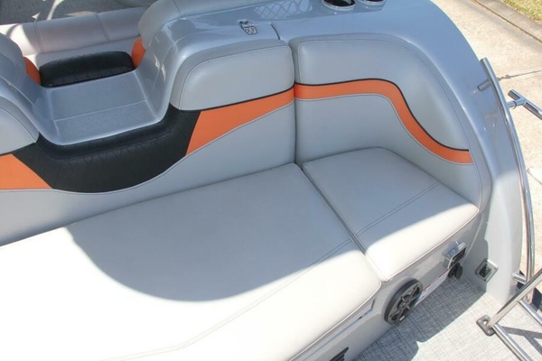 25ft Berkshire Yacht For Sale
