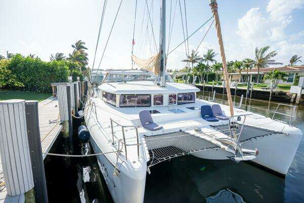 Photo of the 2009 Lagoon 