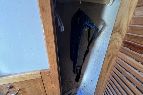 HAUNTED by WATER 32ft Catalina Yacht For Sale